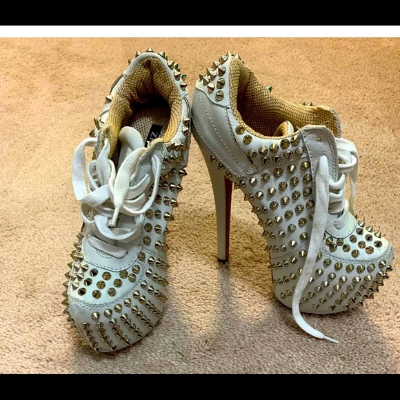 ZIGI girl Shoes - ZiGiThe Summit Studded  Leather Platform Booties